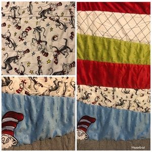Crib Bedding: The Cat in the Hat
